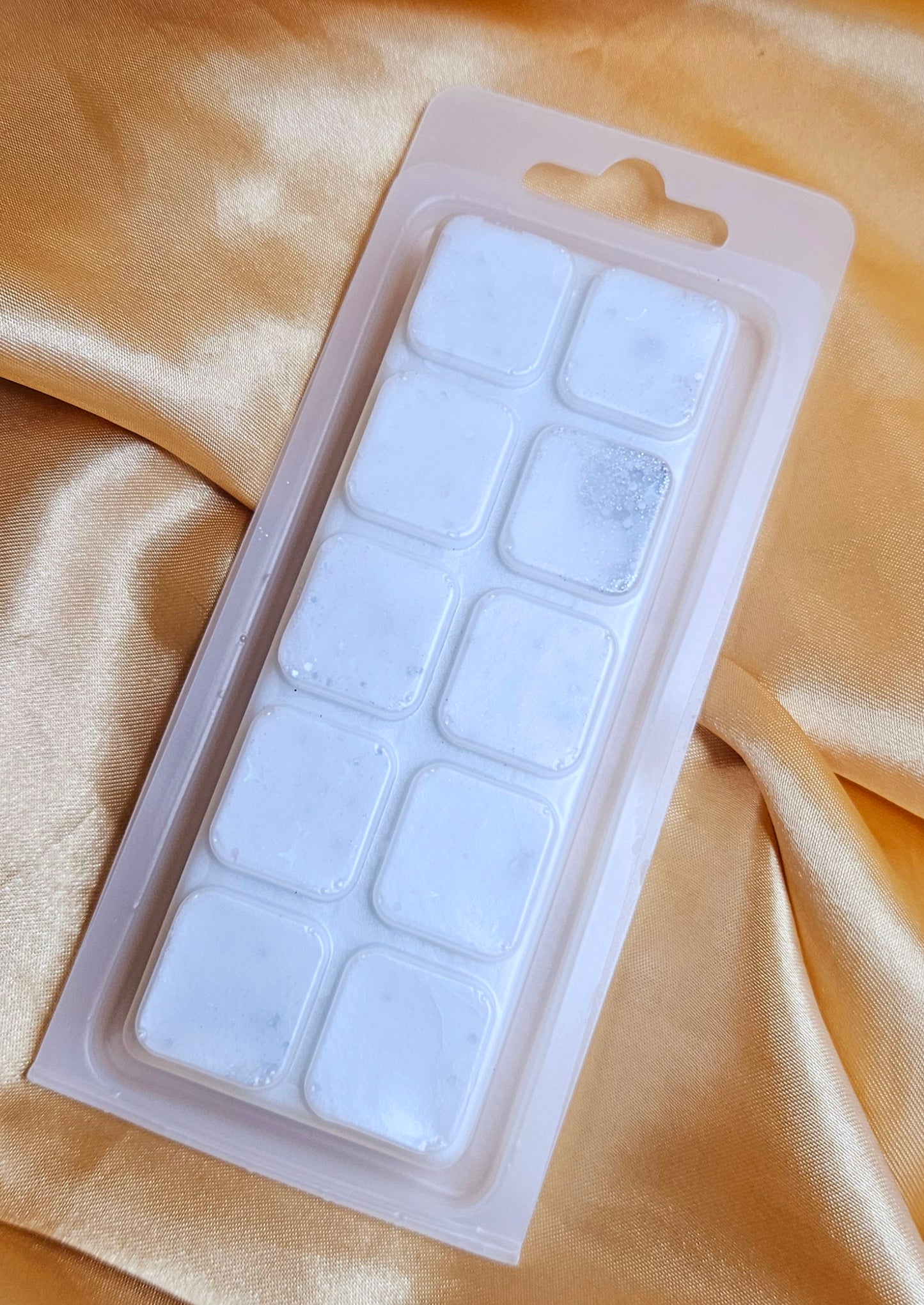 Christmas Clam Shell